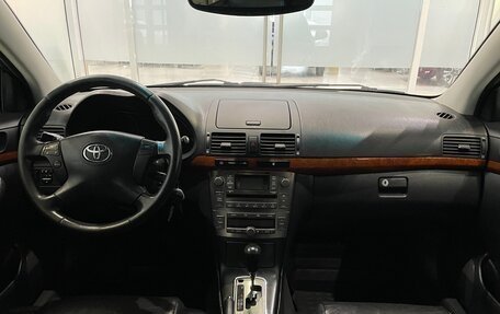 Toyota Avensis III рестайлинг, 2006 год, 755 000 рублей, 5 фотография