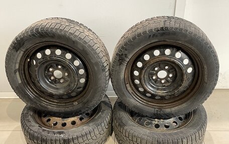 Toyota Avensis III рестайлинг, 2006 год, 755 000 рублей, 19 фотография