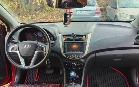 Hyundai Solaris II рестайлинг, 2011 год, 640 000 рублей, 4 фотография