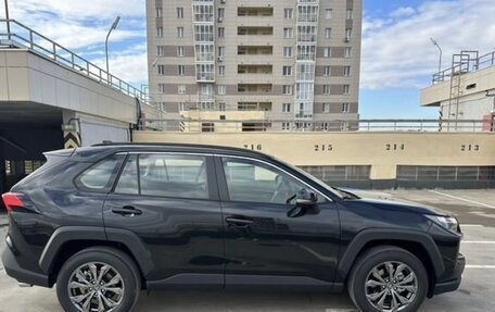 Toyota RAV4, 2025 год, 3 899 999 рублей, 4 фотография