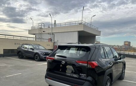 Toyota RAV4, 2025 год, 3 899 999 рублей, 9 фотография