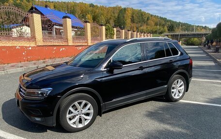 Volkswagen Tiguan II, 2017 год, 2 450 000 рублей, 4 фотография