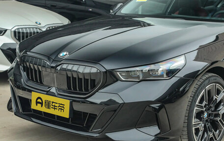 BMW 5 серия, 2025 год, 5 680 000 рублей, 19 фотография