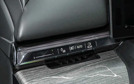 BMW 5 серия, 2025 год, 5 680 000 рублей, 25 фотография