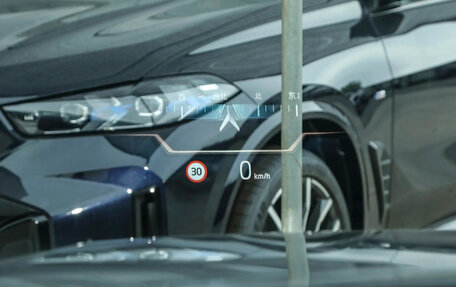 BMW 5 серия, 2025 год, 5 680 000 рублей, 30 фотография