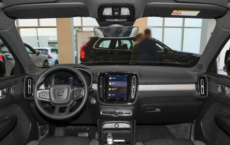 Volvo XC40 I, 2025 год, 3 612 000 рублей, 10 фотография