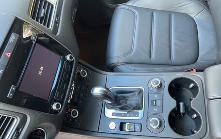Volkswagen Touareg III, 2014 год, 2 500 000 рублей, 2 фотография