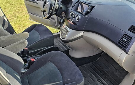 Mitsubishi Grandis, 2008 год, 777 000 рублей, 30 фотография