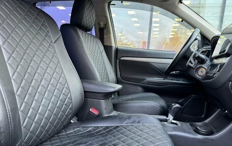 Mitsubishi Outlander III рестайлинг 3, 2014 год, 1 450 000 рублей, 10 фотография