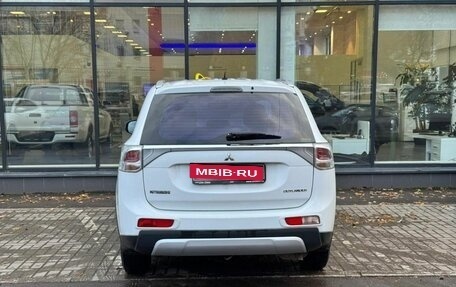 Mitsubishi Outlander III рестайлинг 3, 2014 год, 1 450 000 рублей, 7 фотография