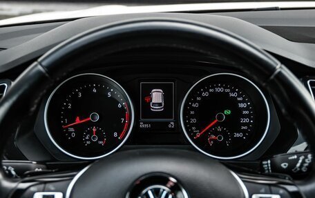 Volkswagen Tiguan II, 2020 год, 3 000 000 рублей, 13 фотография