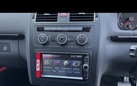 Volkswagen Touran III, 2013 год, 1 150 000 рублей, 8 фотография