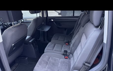 Volkswagen Touran III, 2013 год, 1 150 000 рублей, 10 фотография