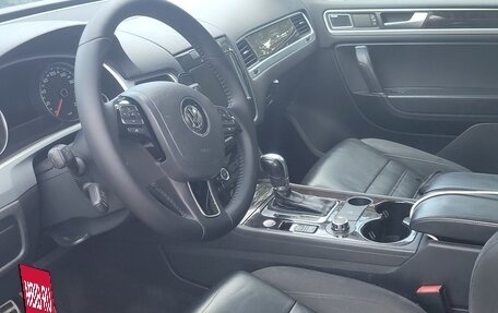 Volkswagen Touareg III, 2012 год, 1 650 000 рублей, 7 фотография