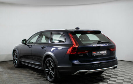 Volvo V90 Cross Country I рестайлинг, 2017 год, 2 850 000 рублей, 7 фотография