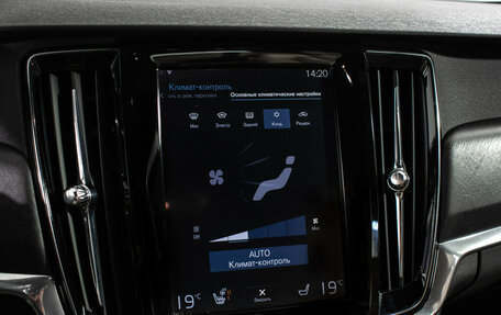 Volvo V90 Cross Country I рестайлинг, 2017 год, 2 850 000 рублей, 16 фотография