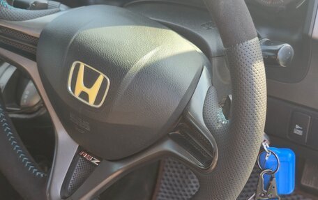 Honda Stream II, 2007 год, 850 000 рублей, 17 фотография