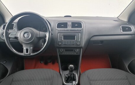 Volkswagen Polo VI (EU Market), 2013 год, 585 000 рублей, 12 фотография