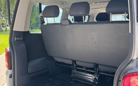 Volkswagen Caravelle T5, 2011 год, 1 620 000 рублей, 9 фотография