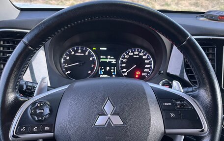 Mitsubishi Outlander III рестайлинг 3, 2014 год, 1 250 000 рублей, 1 фотография