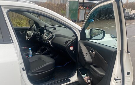 Hyundai ix35 I рестайлинг, 2012 год, 1 500 000 рублей, 13 фотография