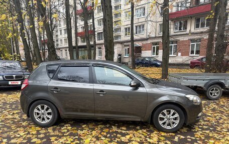 KIA cee'd I рестайлинг, 2011 год, 390 000 рублей, 3 фотография