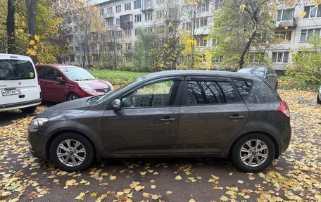 KIA cee'd I рестайлинг, 2011 год, 390 000 рублей, 2 фотография