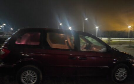 Chrysler Voyager IV, 2001 год, 300 000 рублей, 4 фотография