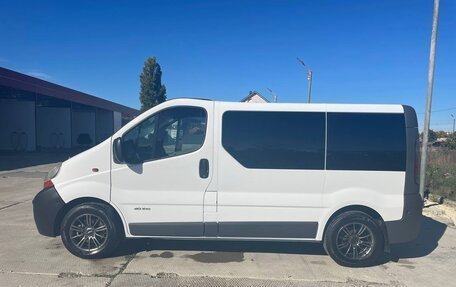 Renault Trafic, 2003 год, 1 300 000 рублей, 3 фотография
