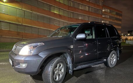 Toyota Land Cruiser Prado 120 рестайлинг, 2005 год, 2 450 000 рублей, 1 фотография