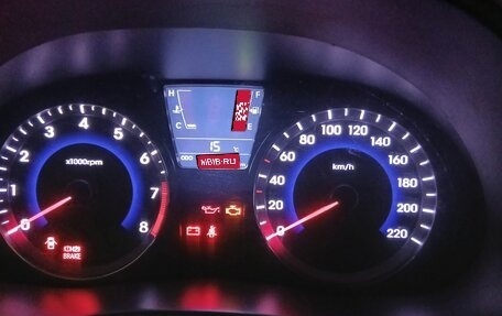 Hyundai Solaris II рестайлинг, 2013 год, 825 000 рублей, 1 фотография