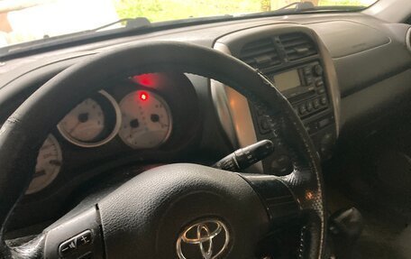 Toyota RAV4, 2004 год, 520 000 рублей, 2 фотография