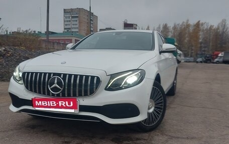 Mercedes-Benz E-Класс, 2016 год, 2 450 000 рублей, 3 фотография
