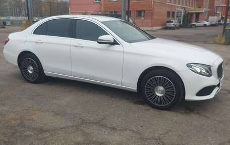 Mercedes-Benz E-Класс, 2016 год, 2 450 000 рублей, 11 фотография