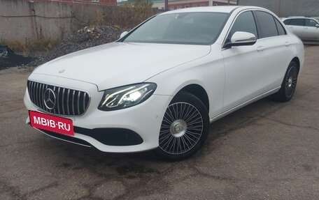 Mercedes-Benz E-Класс, 2016 год, 2 450 000 рублей, 4 фотография