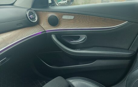 Mercedes-Benz E-Класс, 2016 год, 2 450 000 рублей, 23 фотография