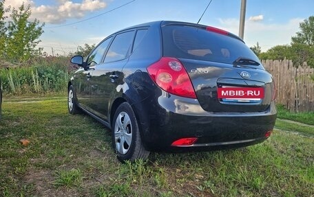 KIA cee'd I рестайлинг, 2009 год, 500 000 рублей, 3 фотография