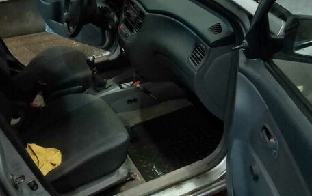 KIA Rio II, 2005 год, 330 000 рублей, 8 фотография