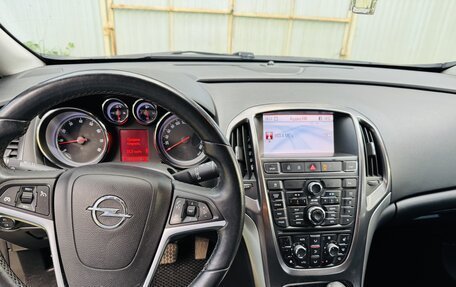 Opel Astra J, 2011 год, 850 000 рублей, 2 фотография