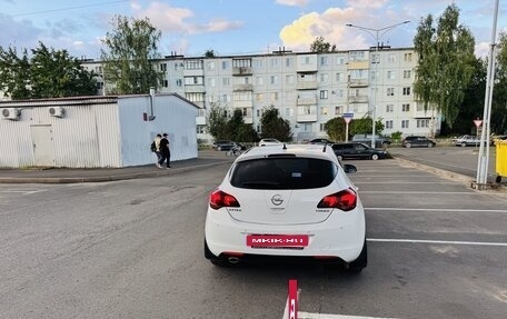 Opel Astra J, 2011 год, 850 000 рублей, 4 фотография