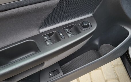 Volkswagen Golf V, 2005 год, 680 000 рублей, 28 фотография