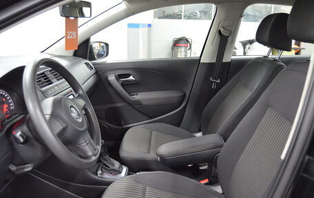 Volkswagen Polo VI (EU Market), 2011 год, 560 000 рублей, 9 фотография