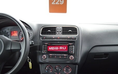 Volkswagen Polo VI (EU Market), 2011 год, 560 000 рублей, 13 фотография
