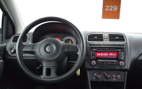 Volkswagen Polo VI (EU Market), 2011 год, 560 000 рублей, 11 фотография