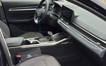 Geely Emgrand, 2024 год, 1 690 000 рублей, 4 фотография