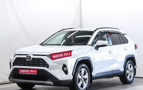 Toyota RAV4, 2021 год, 3 475 000 рублей, 1 фотография