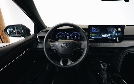 Toyota Camry, 2024 год, 4 250 000 рублей, 9 фотография