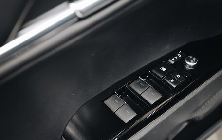 Toyota Camry, 2024 год, 4 250 000 рублей, 17 фотография