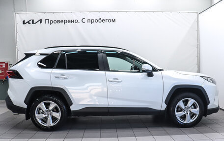 Toyota RAV4, 2021 год, 3 475 000 рублей, 5 фотография
