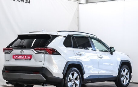 Toyota RAV4, 2021 год, 3 475 000 рублей, 3 фотография